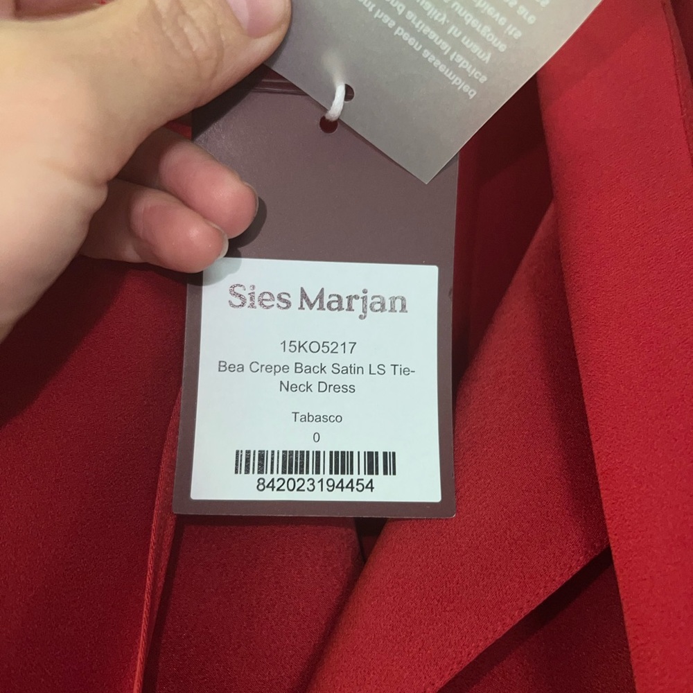 Dress - Picture 7 of 12